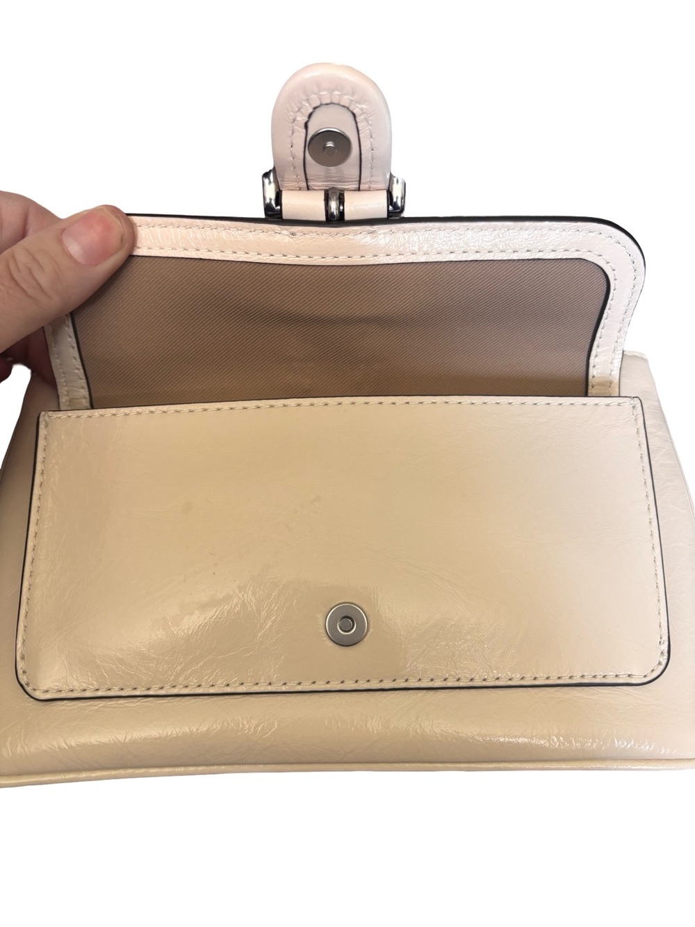 ✨NWT✨Coach Ashton Wristlet in Chalk White with Silver Hardware - Picture 4 of 9